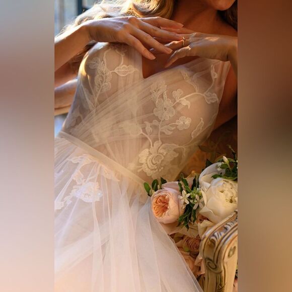 Stella York 7126 Plus Size tulle lace A-line wedding dress, size 26 - Picture 7 of 17